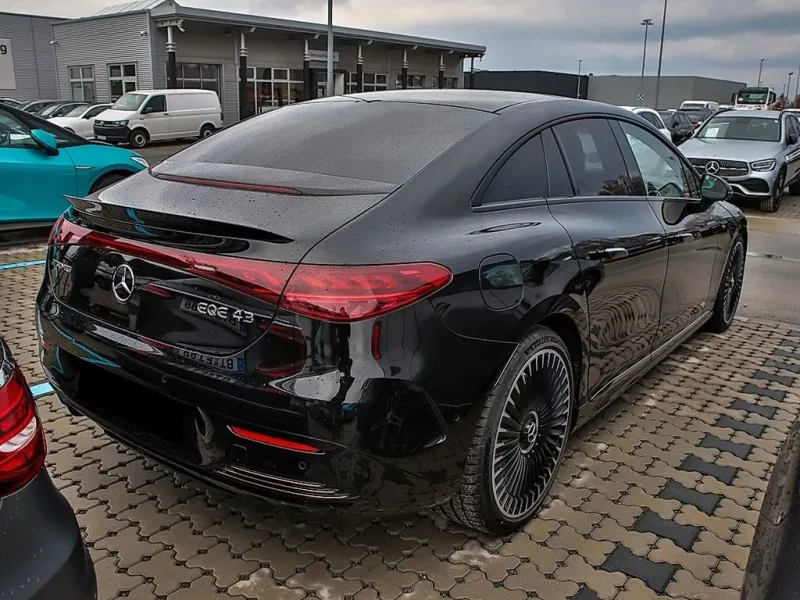 Mercedes-Benz EQE 43 AMG 4Matic =Carbon= Panorama/Distronic  Image 2