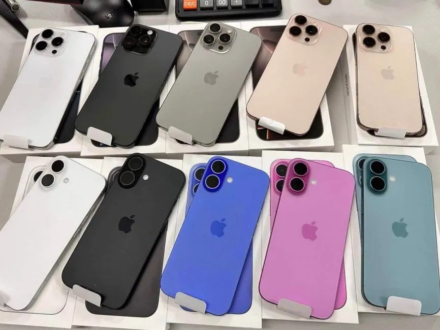 Apple iPhone 16 Pro Max | iPhone 16 Pro | iPhone 16 | iPhone Image 1